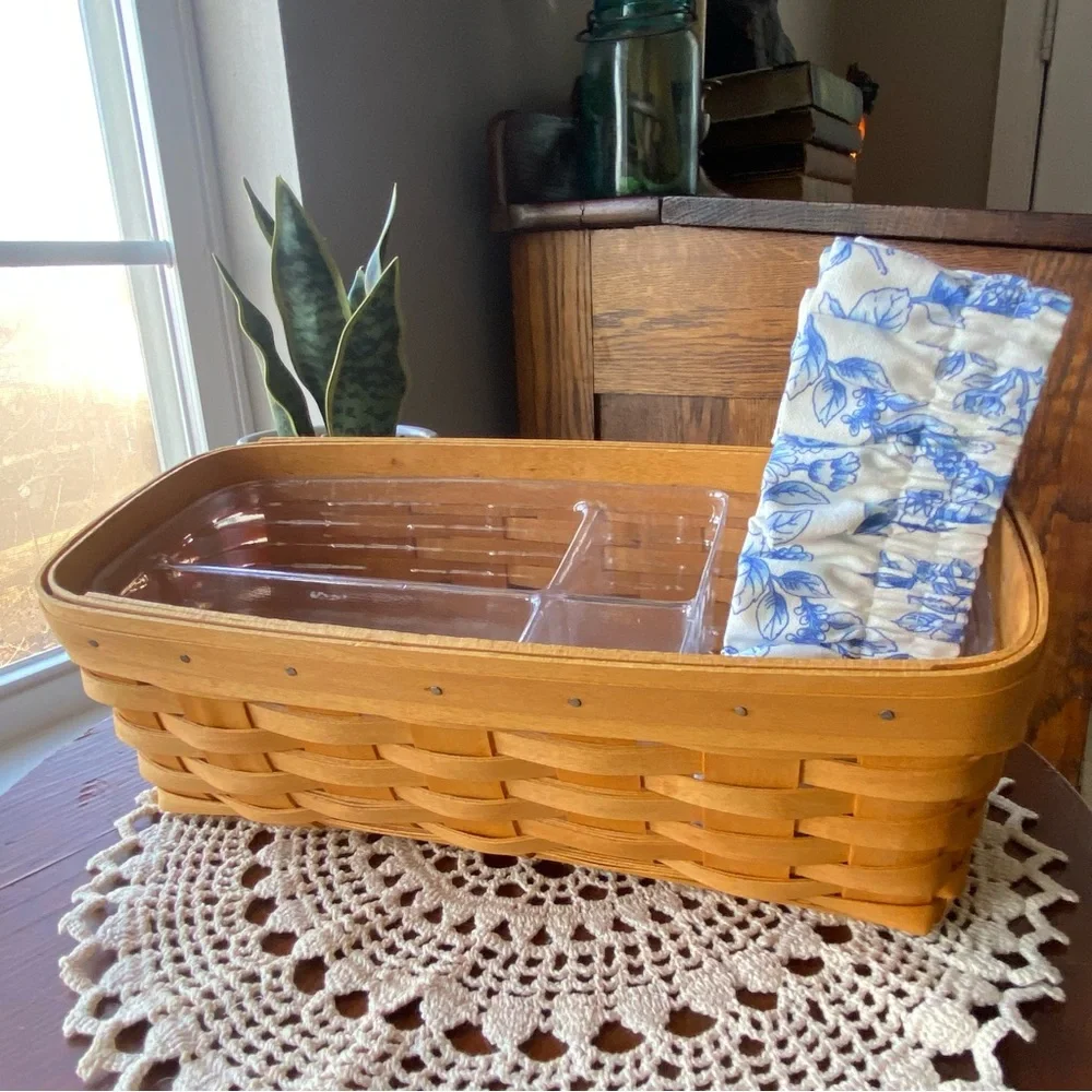 Longaberger 2002 Wicker Vanity Desk Basket w/Blue Floral Liner 2 Plastic Liners